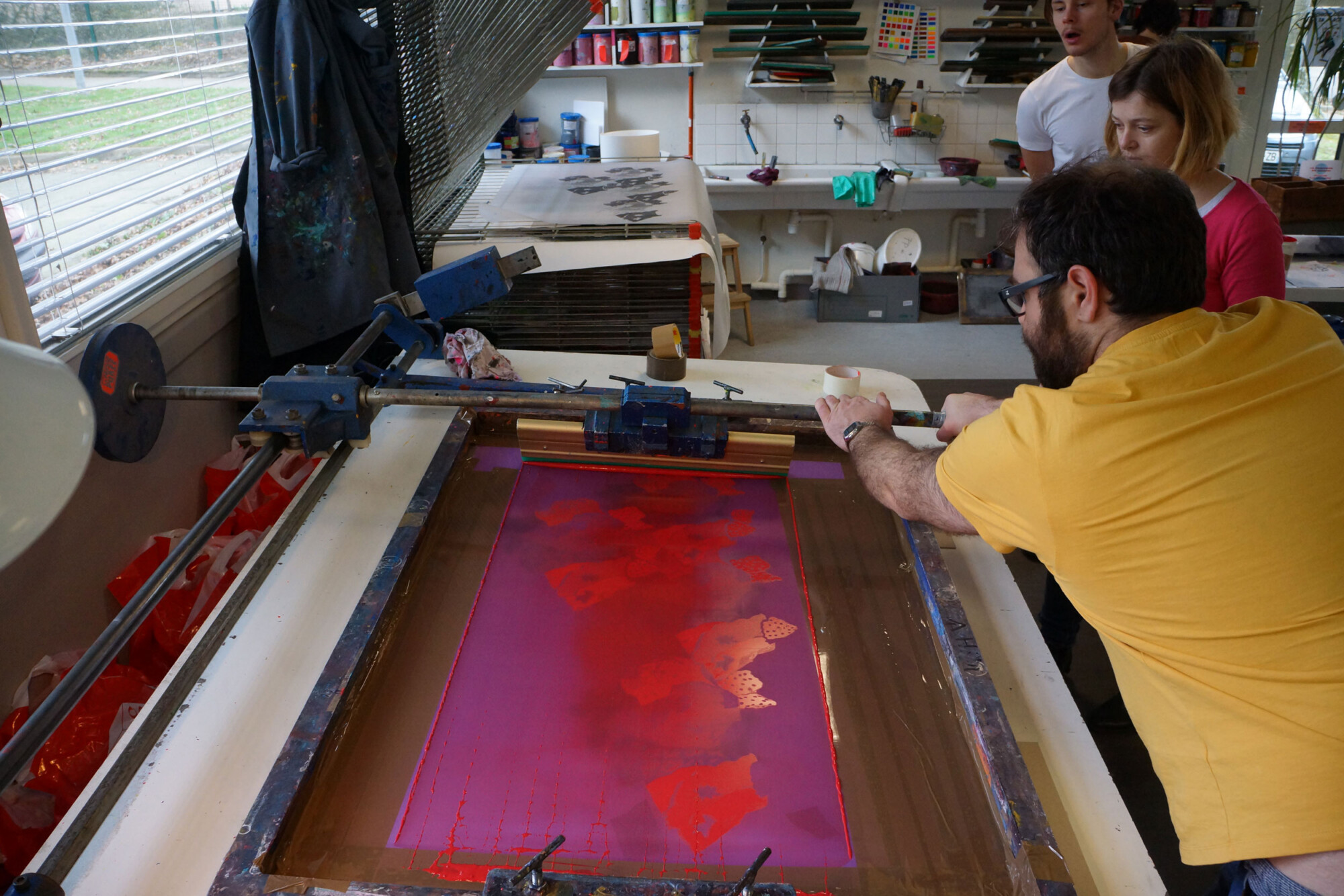 Impression en s&eacute;rigraphie &agrave; l'atelier